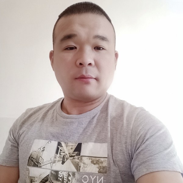 武警小吕的照片
