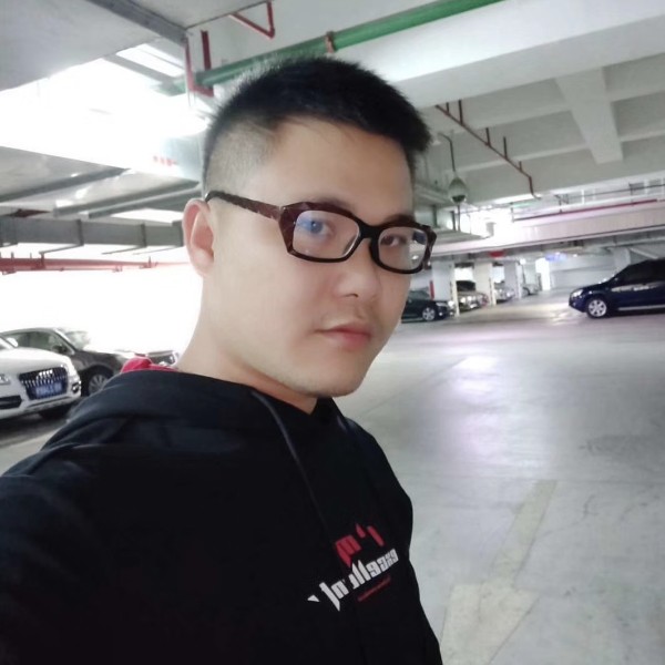 陈小闹闹闹的照片