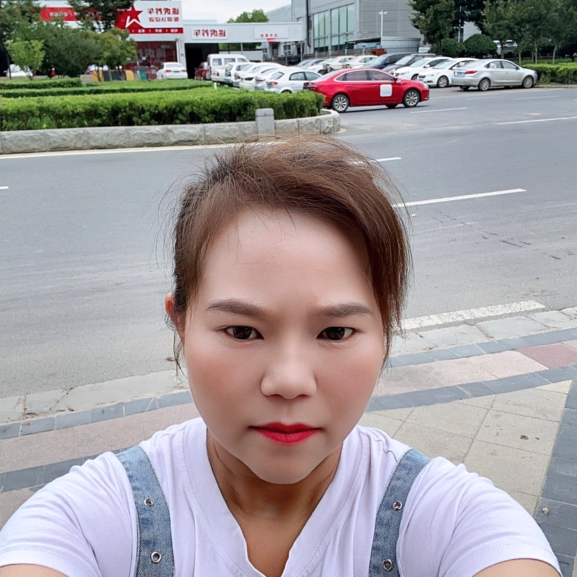 欢呼凝眸小鸭子的照片