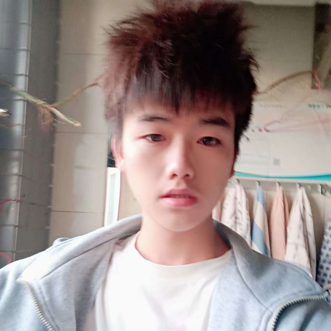 害羞漫步春媱的照片