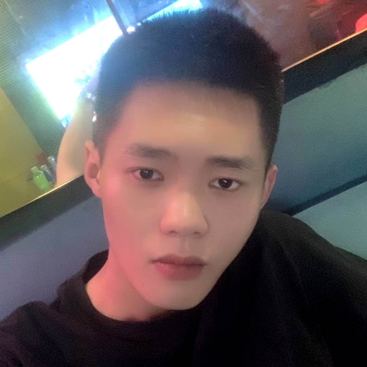 英俊给暖光的照片