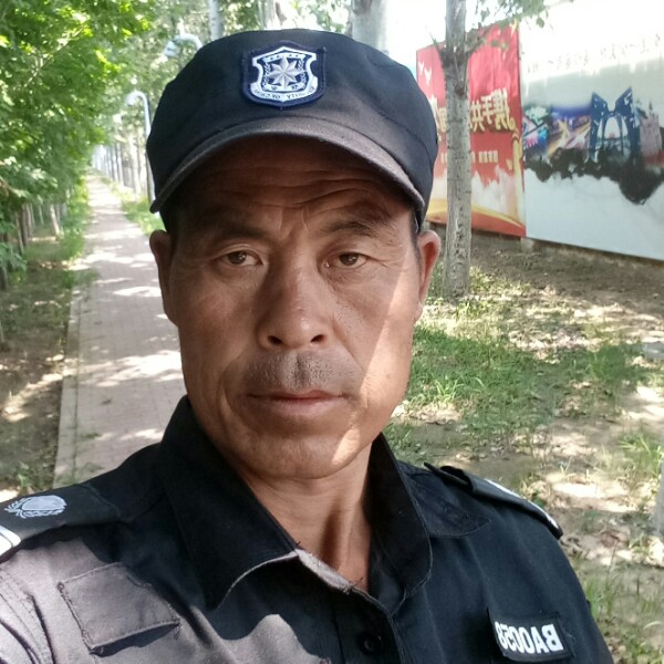 兴奋凝眸指甲油的照片