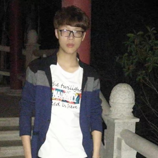 含糊迎半夏的照片