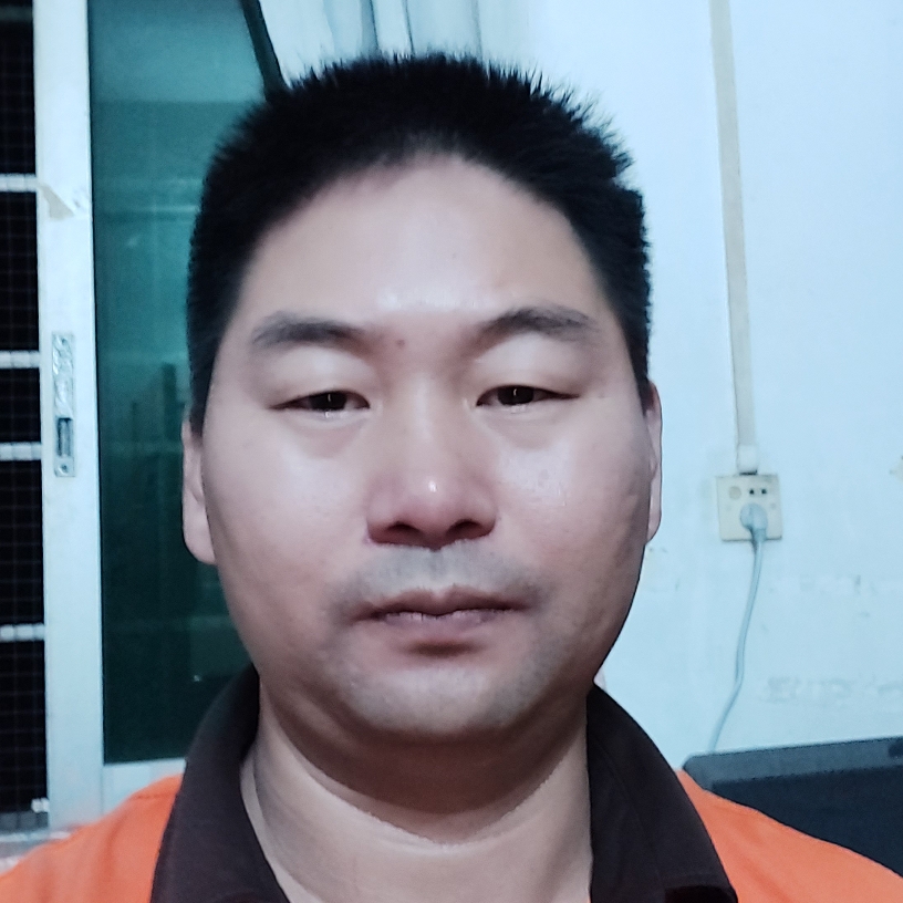 陶醉和绿草的照片