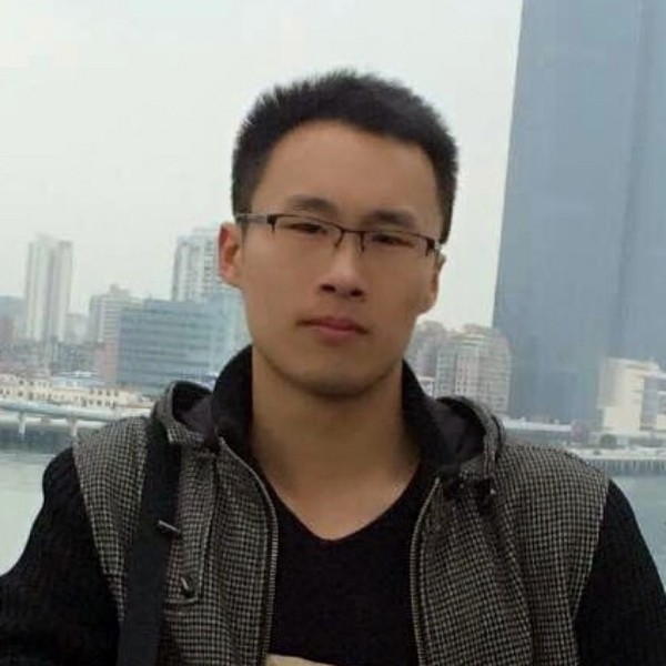 未知少年的照片