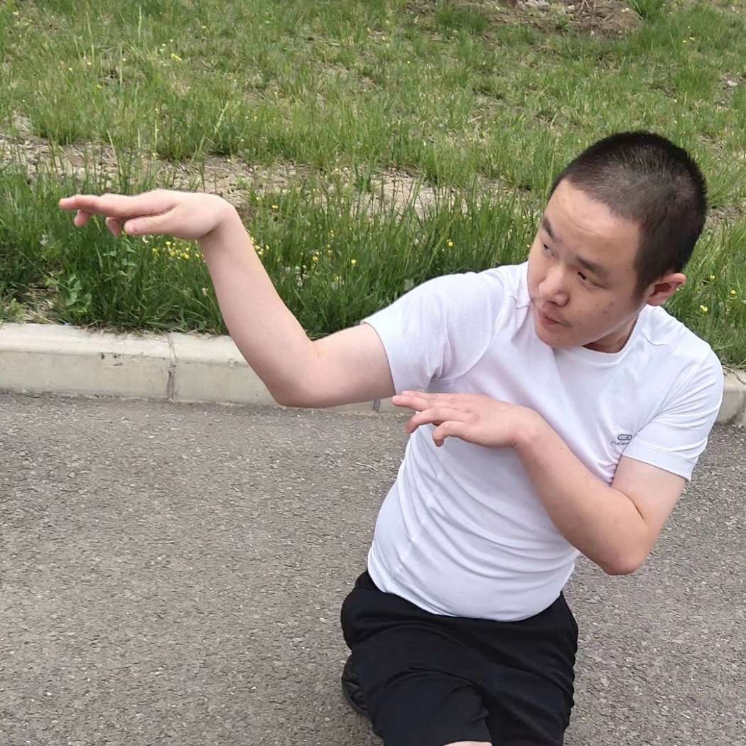 蚂蚁吃醋追寻的照片