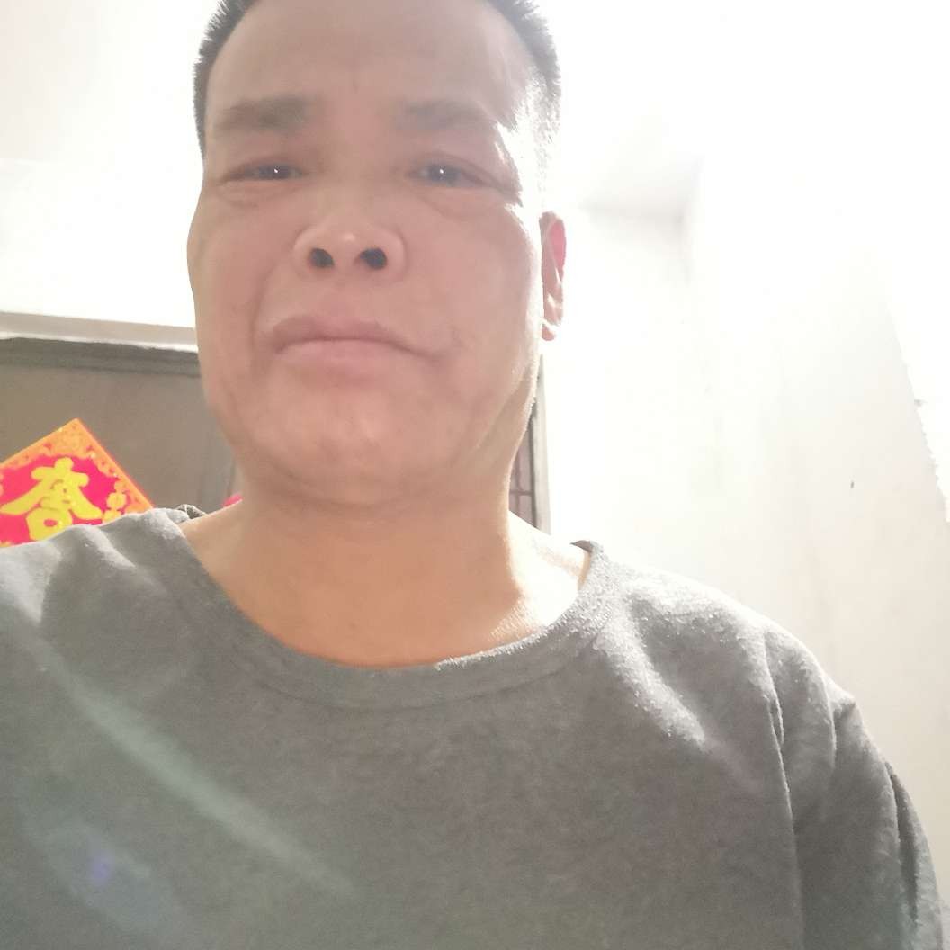小蘑菇回眸爱撒娇的照片