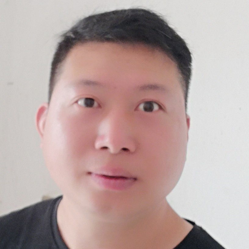 迅速保卫草莓的照片
