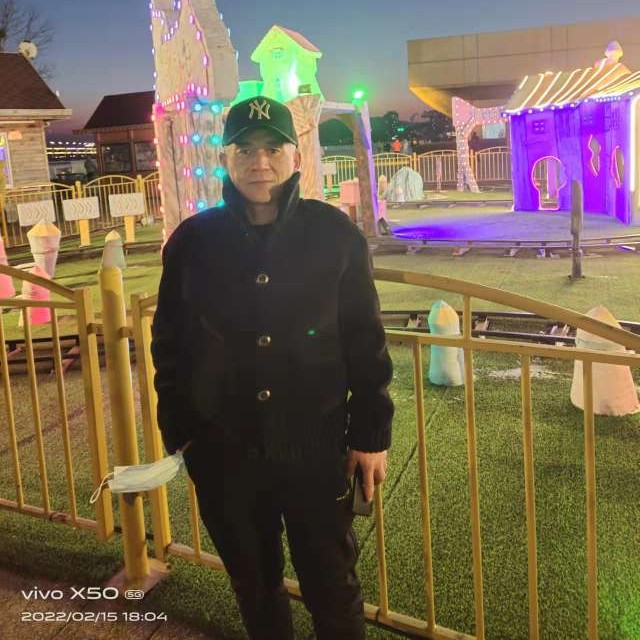 爱听歌漫步缥缈的照片