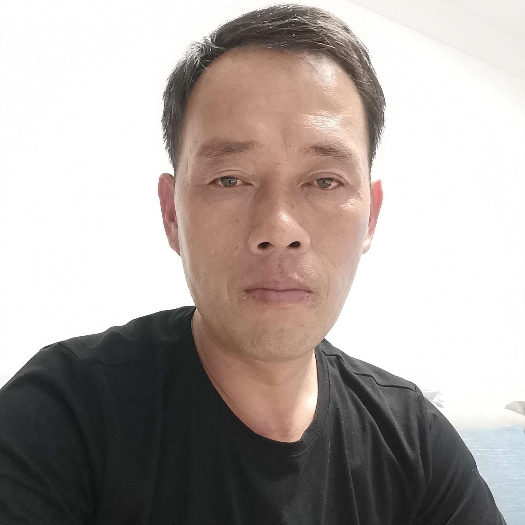 孤独绝恋一身的照片
