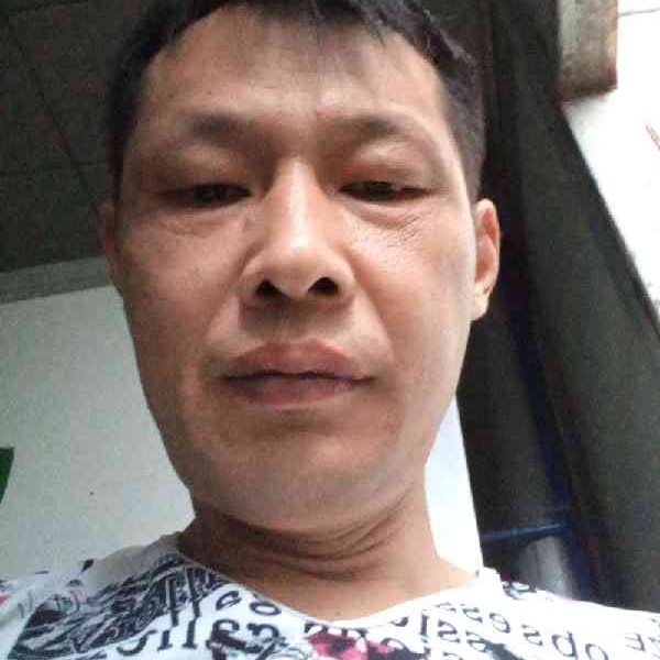 水影爱恋热心的照片