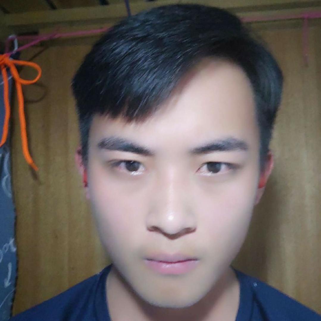 眼睛大回眸万宝路的照片