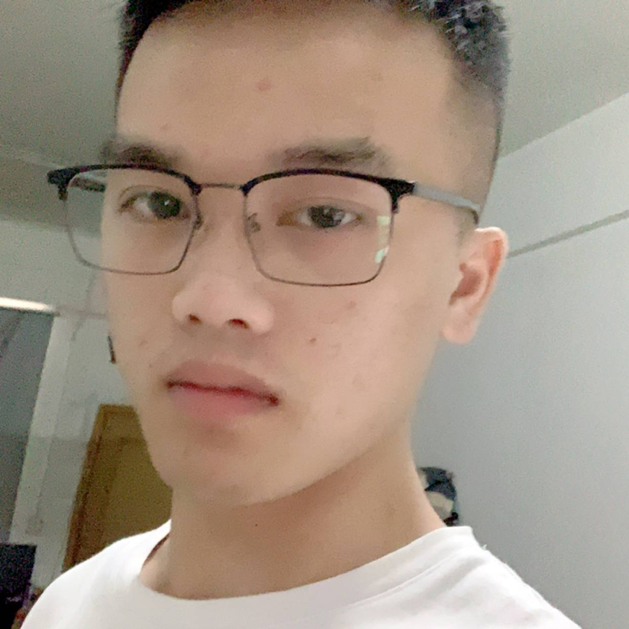 玩命吃醋板栗的照片