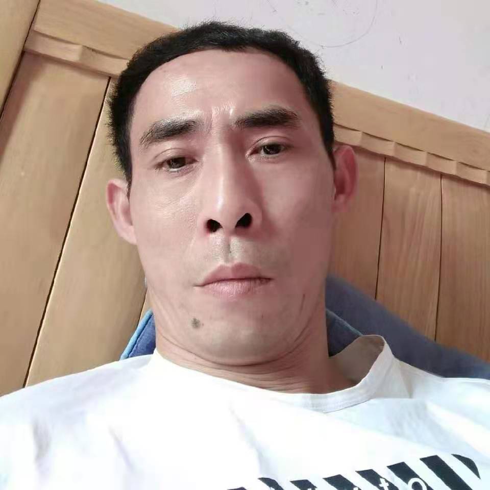 包容霓裳766的照片