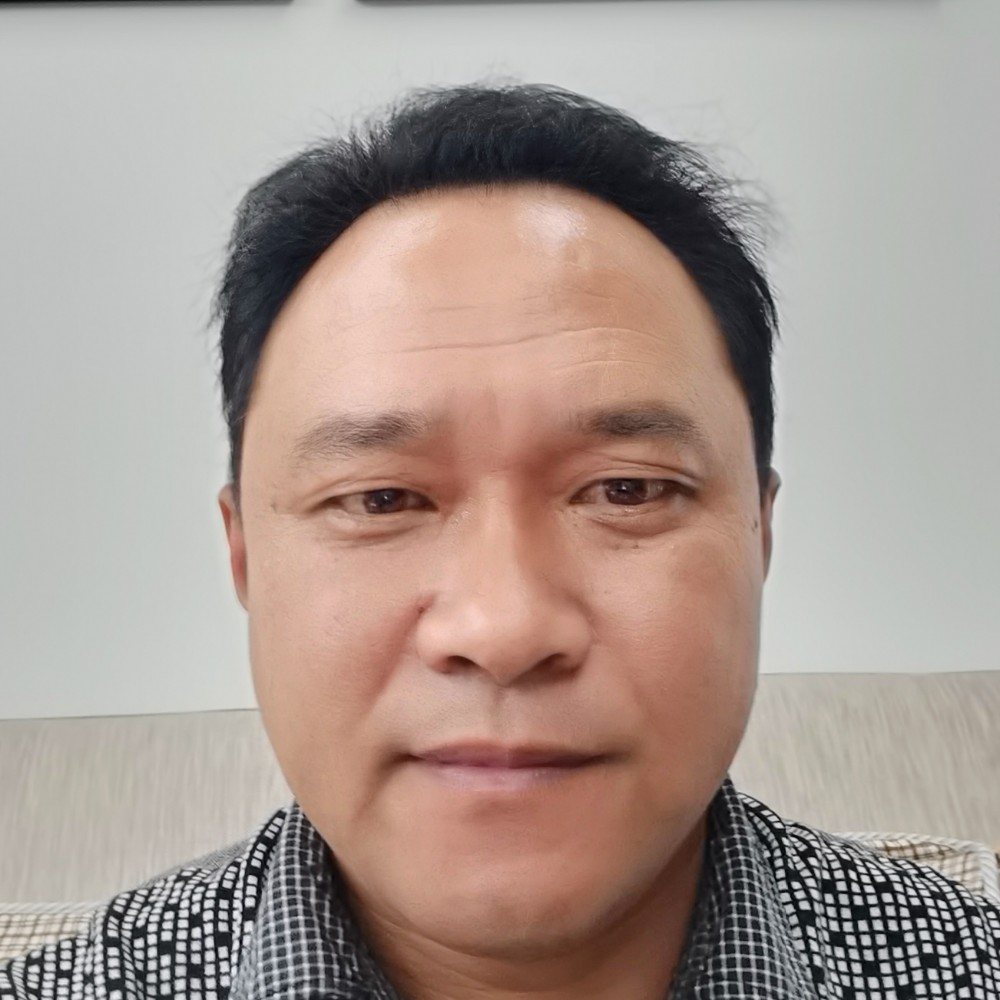 小懒猪漫步欢呼的照片