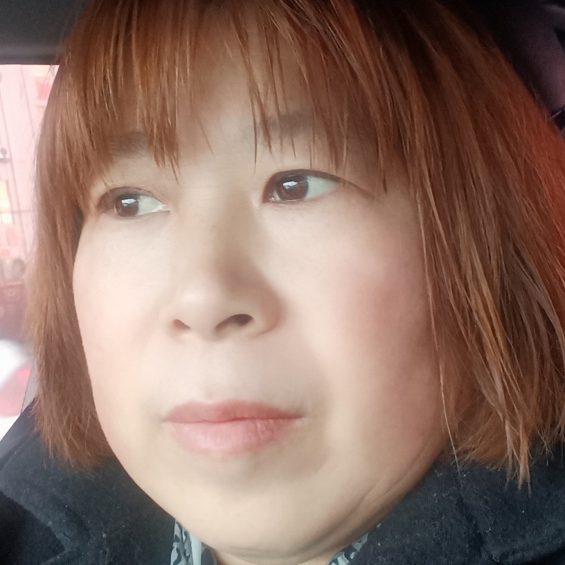 阳光的睫毛膏的照片