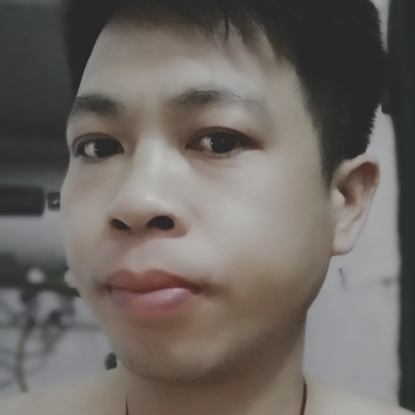 本人出租半边床的照片