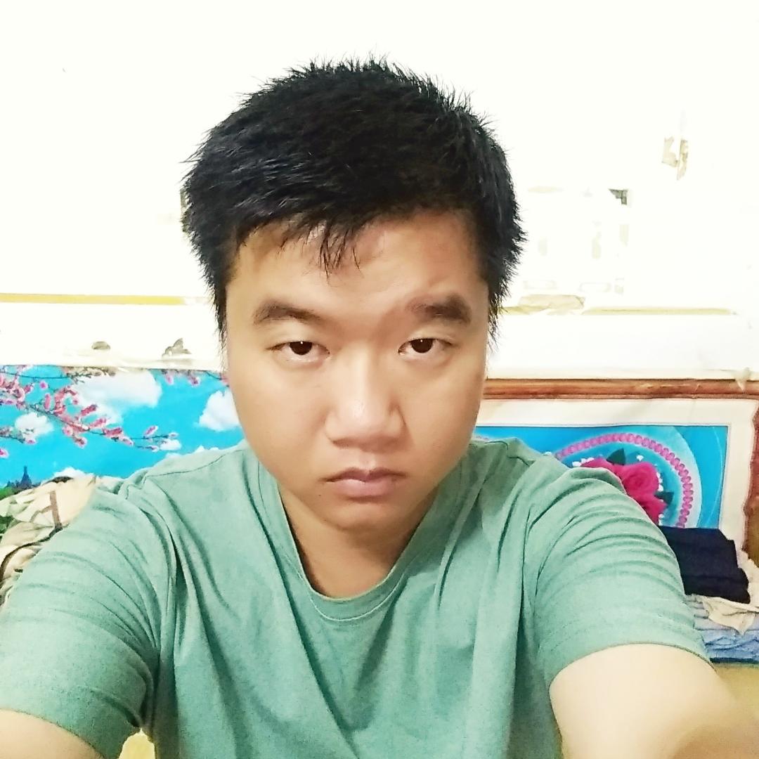 兴奋身影生的照片