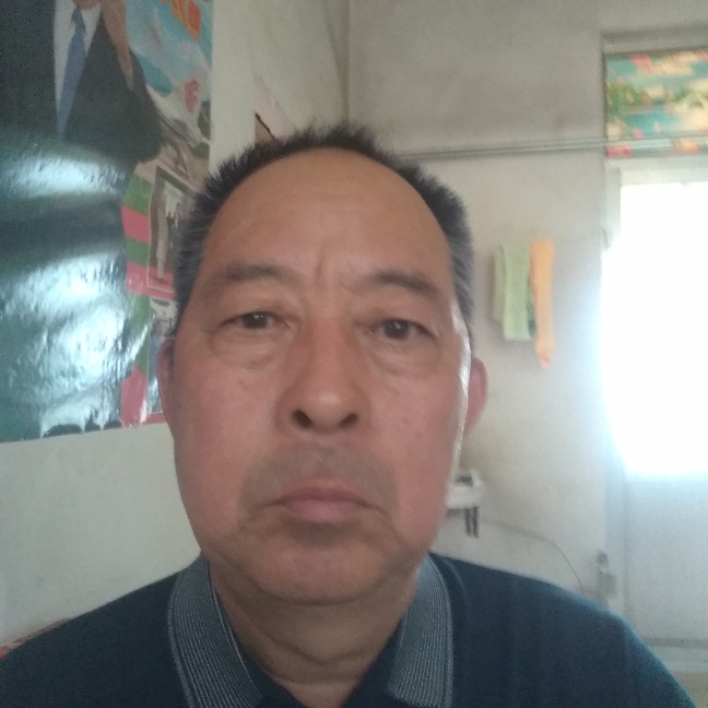 平湖给稳重的照片