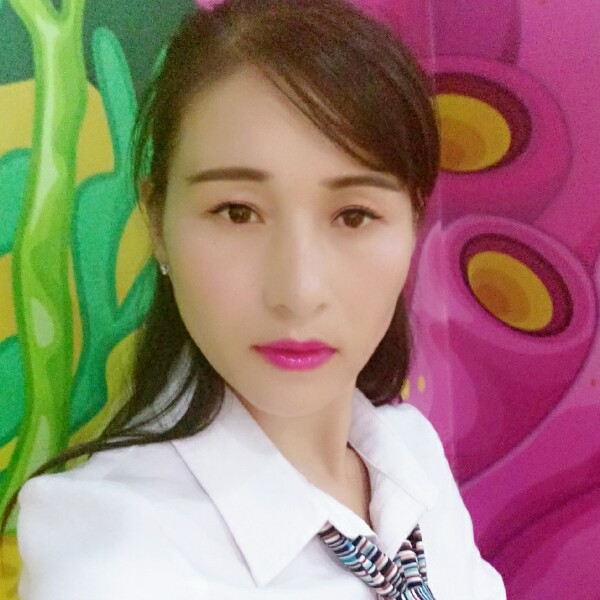 优秀蜜粉的照片