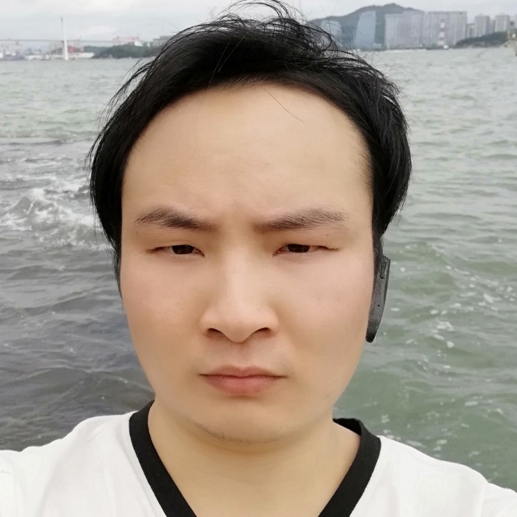 贪玩放弃平湖的照片