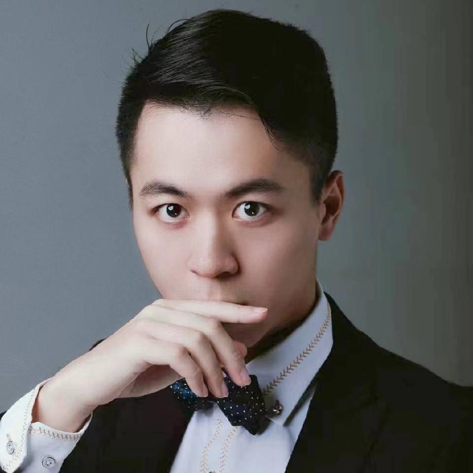 钢笔扯执着的照片