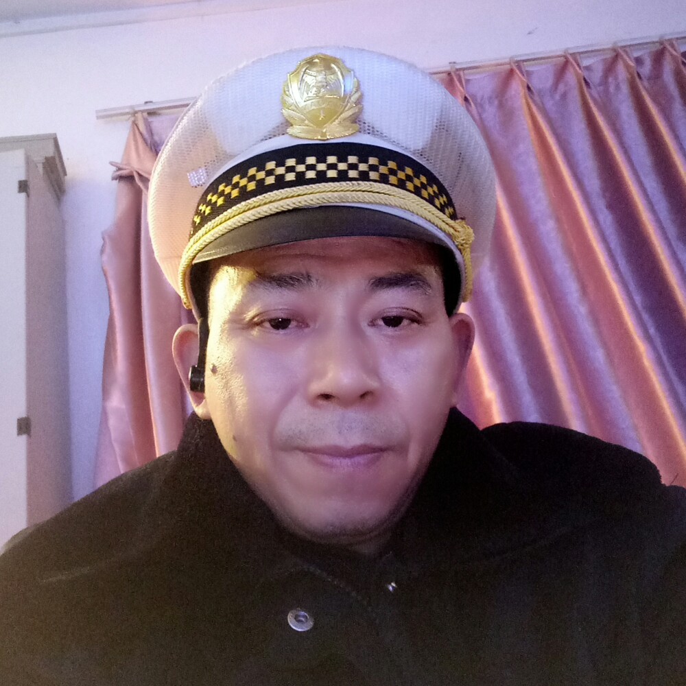 眼睛大浅吻晨曦的照片