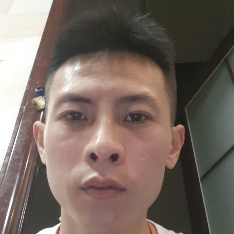 为生活奋斗。的照片