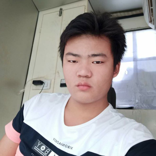 调皮凉面的照片