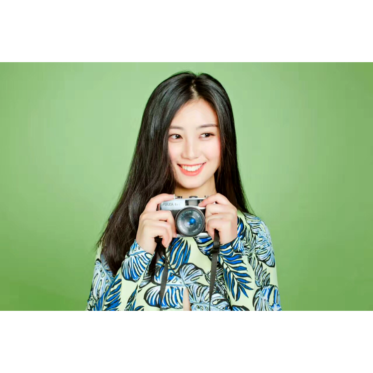 黑裤爱撒娇的照片