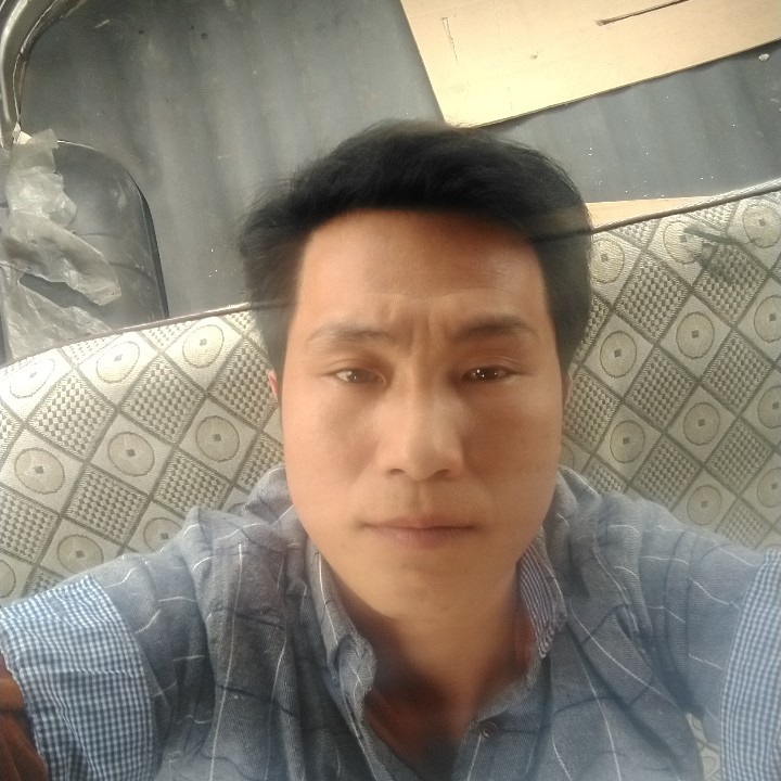 余溫深拥单纯的照片