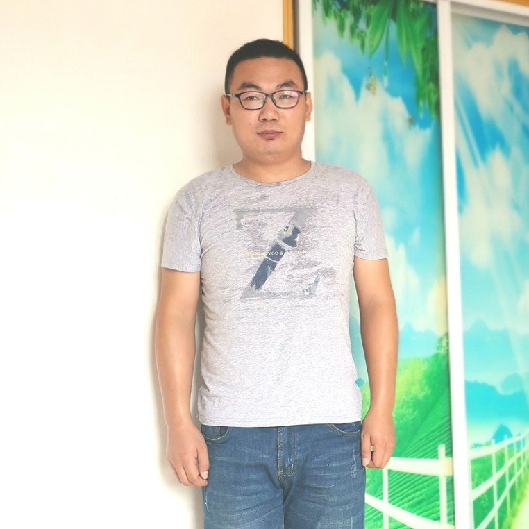 信中国信自己的照片