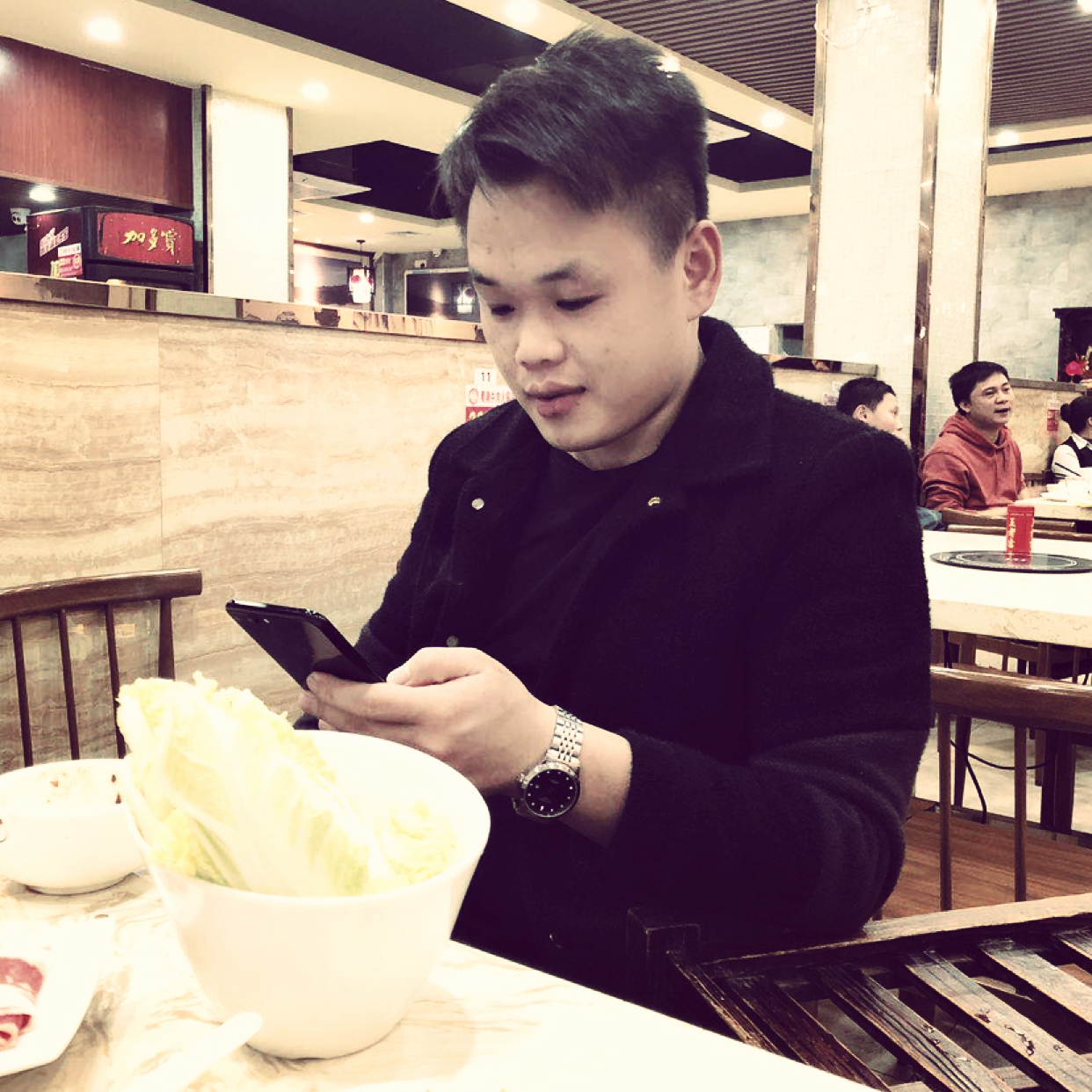 手机漫步错落的照片