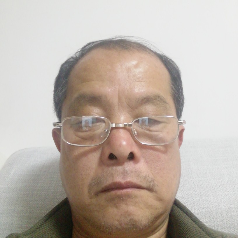 仙人掌眯眯眼的照片