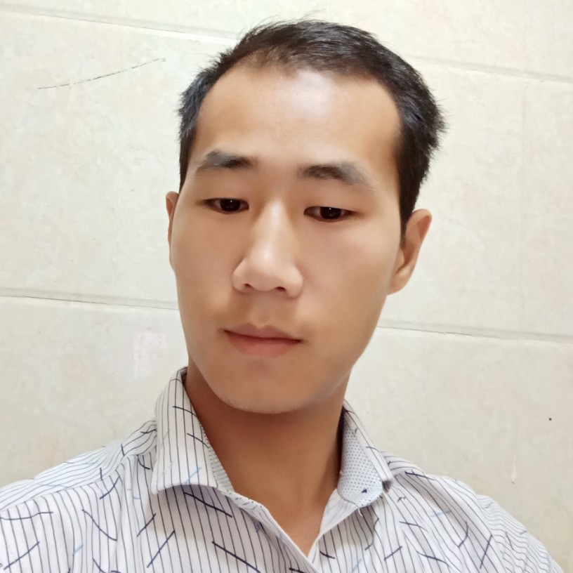 勤恳发卡的照片