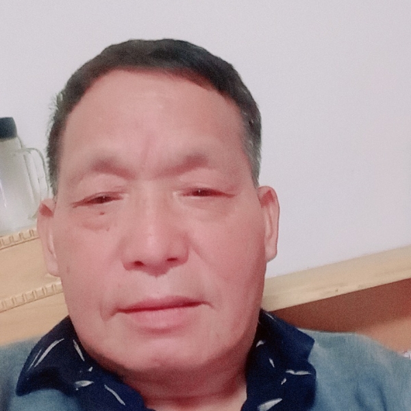 蓝天蹁跹流年的的照片