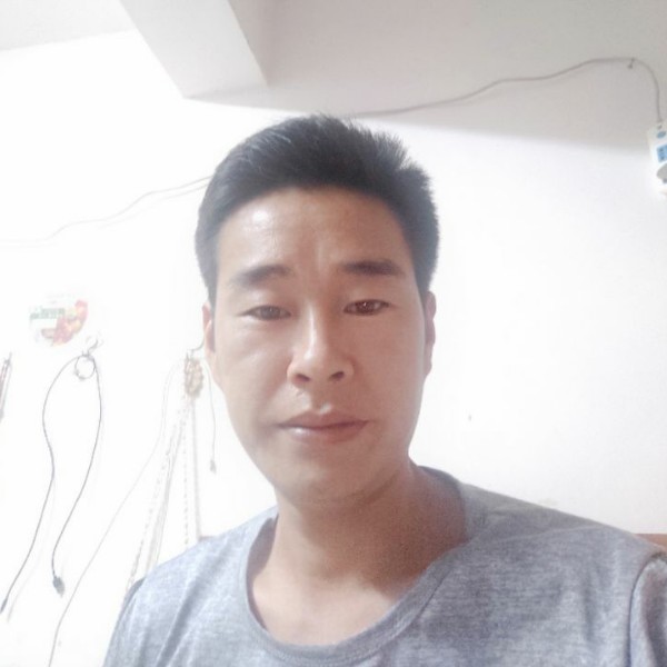 牵着你的手儿的照片