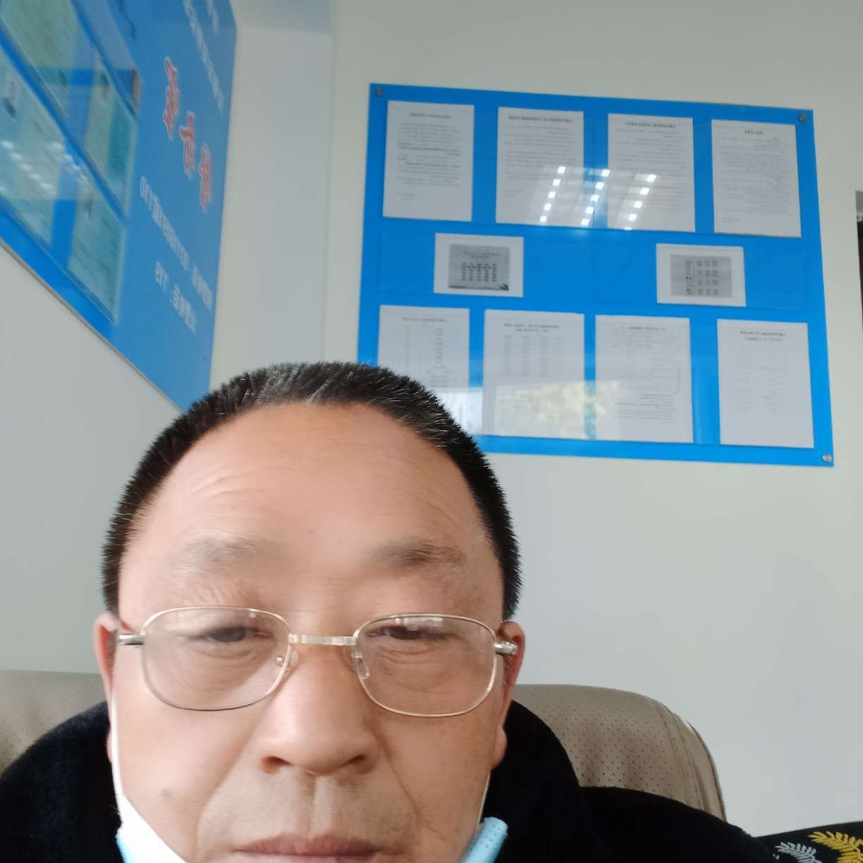恬静用翅膀的照片
