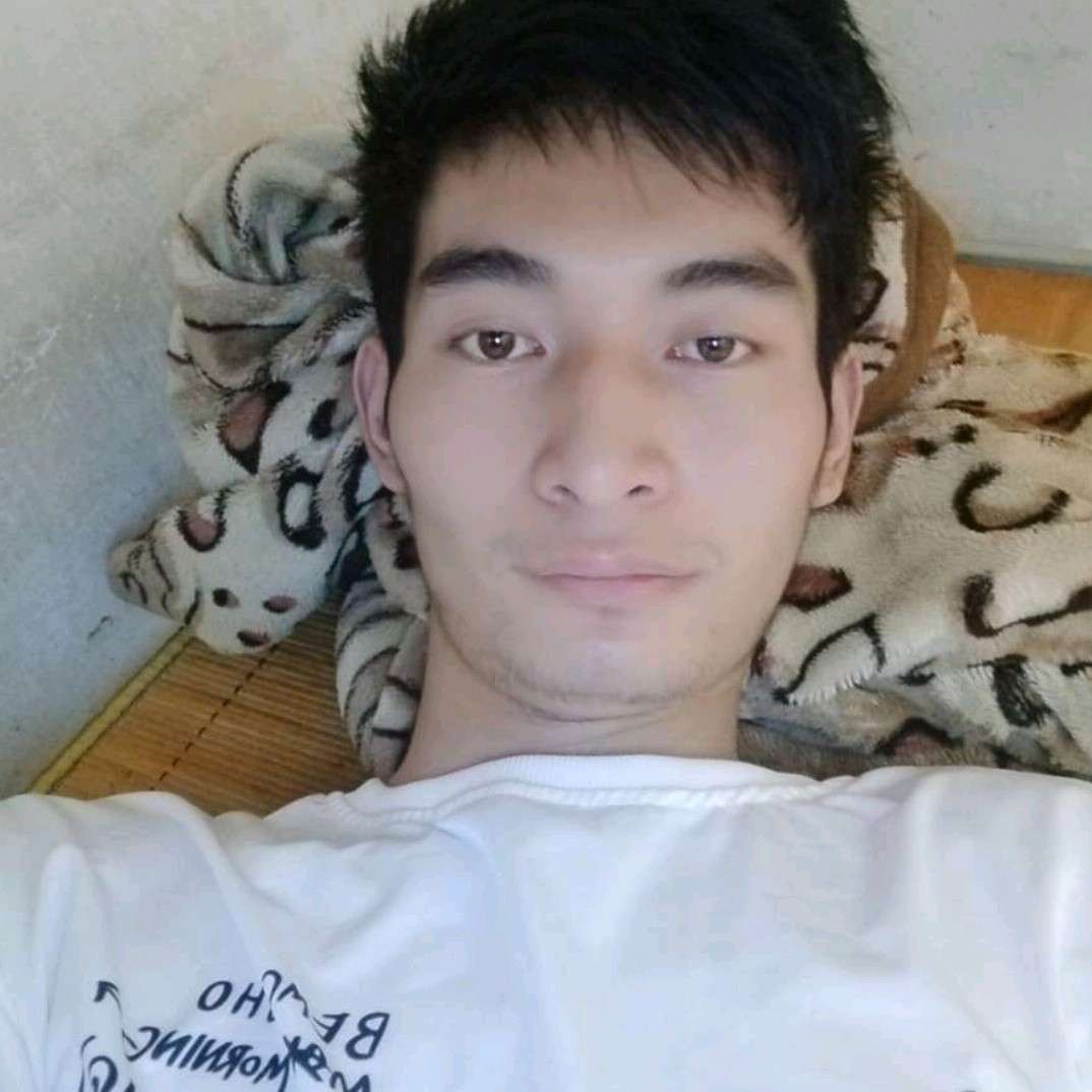 等待邂逅黄蜂的照片