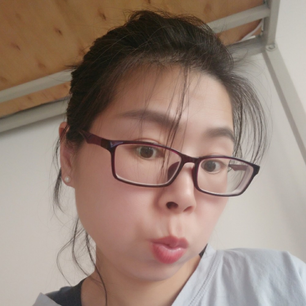 俊秀若溪的照片