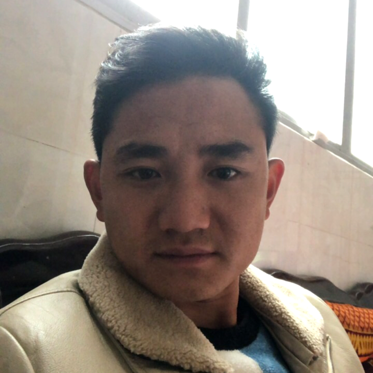 缘故余生的照片