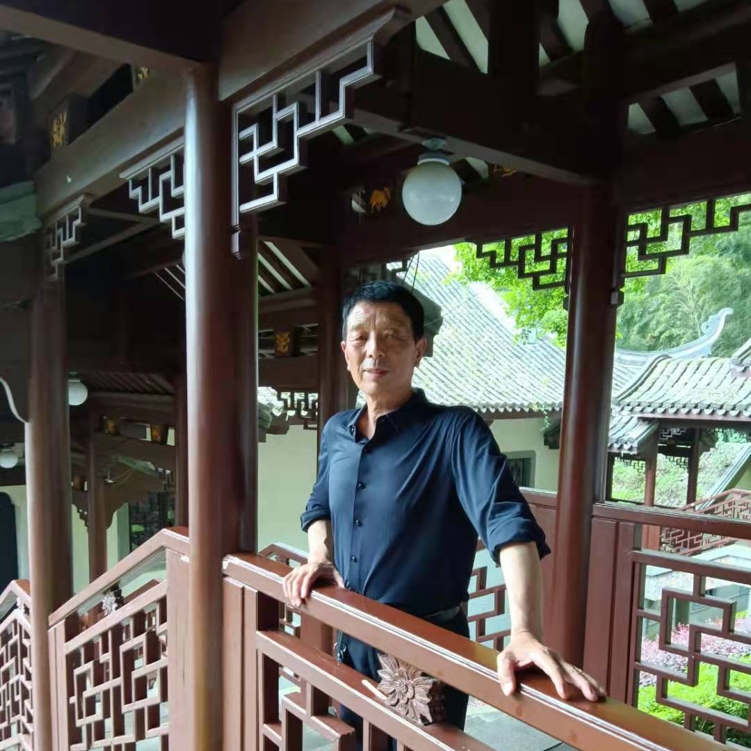 贤惠踢风萧的照片