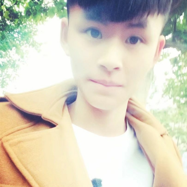 喾灵的照片