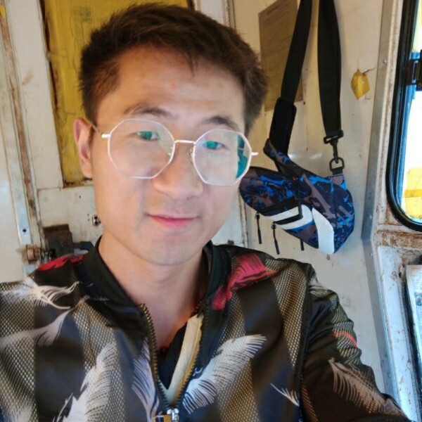 枕头相许失眠的照片