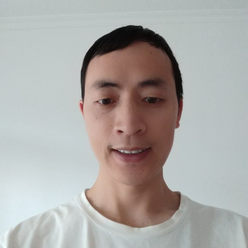 立领衬衫的照片