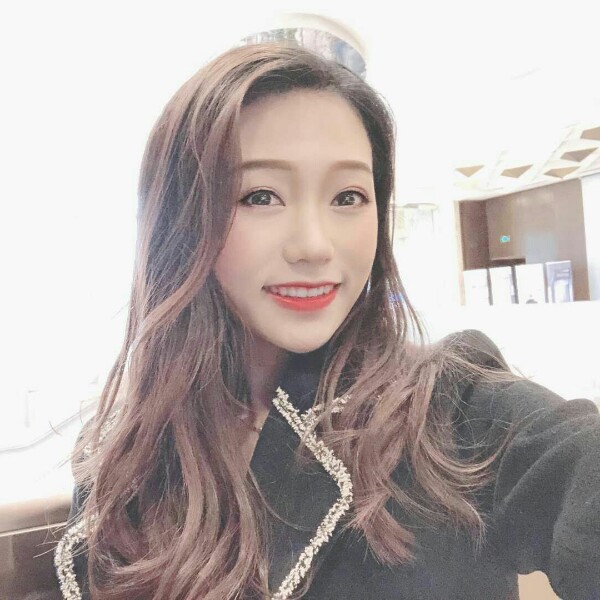 单身千金女的照片