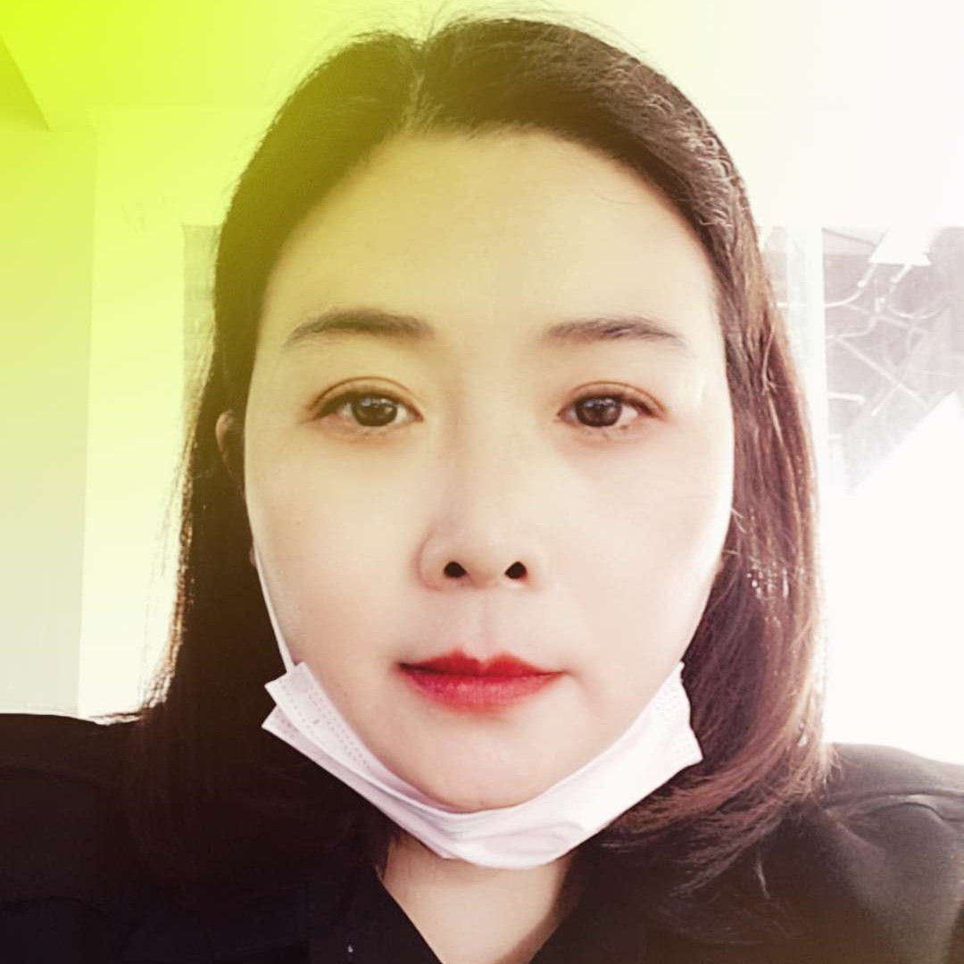 金鱼爱恋含蓄的照片
