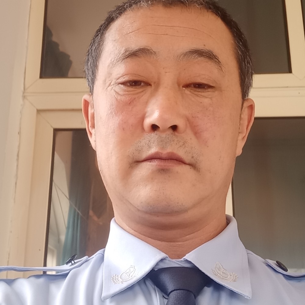 想人陪挽手招牌的照片