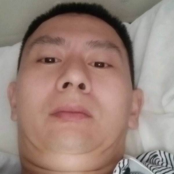 戒指請生动的照片