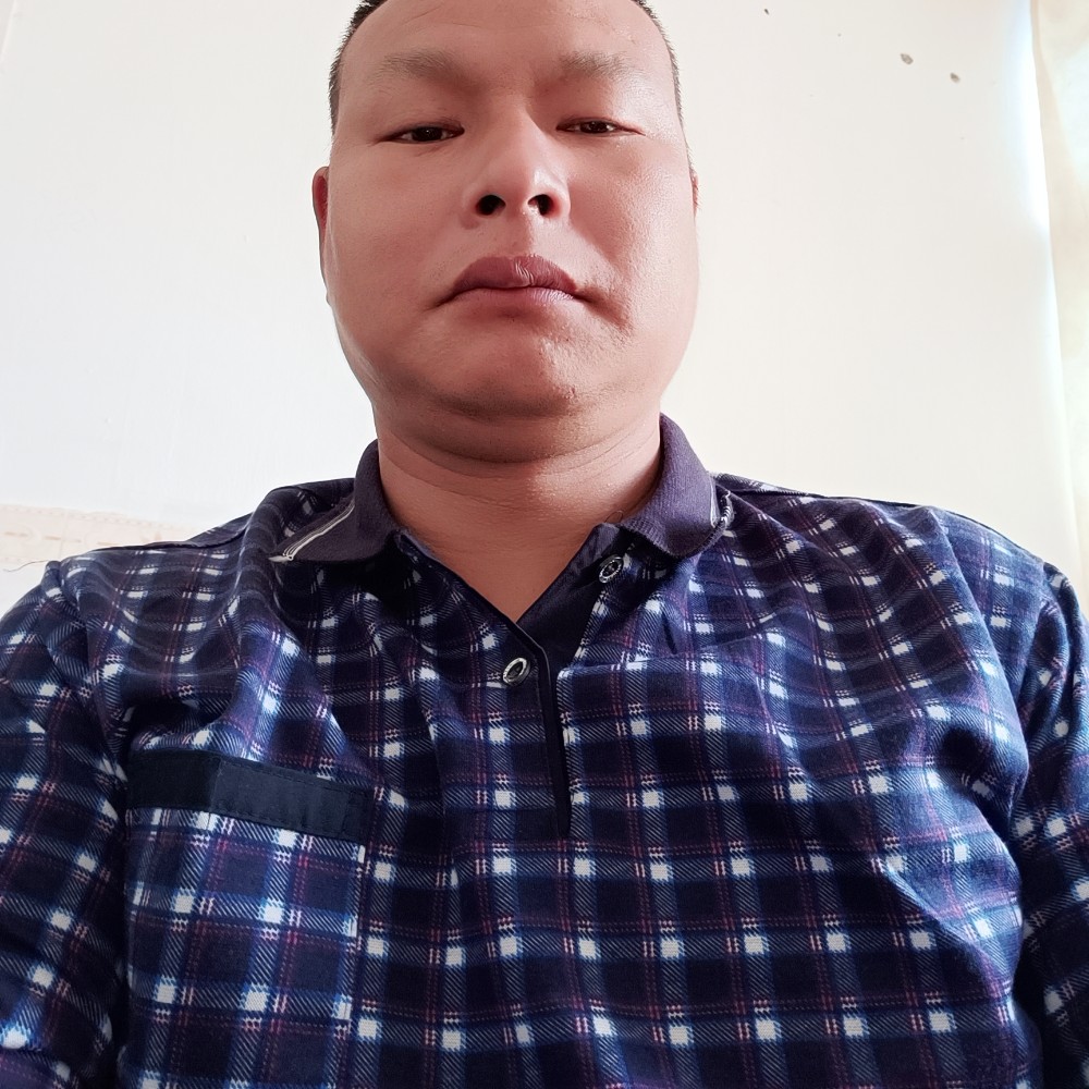传统回首陌颜的照片